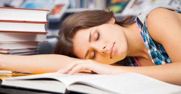 Ciągłe zmęczenie i senność - jak leczyć zespół przewlekłego zmęczenia